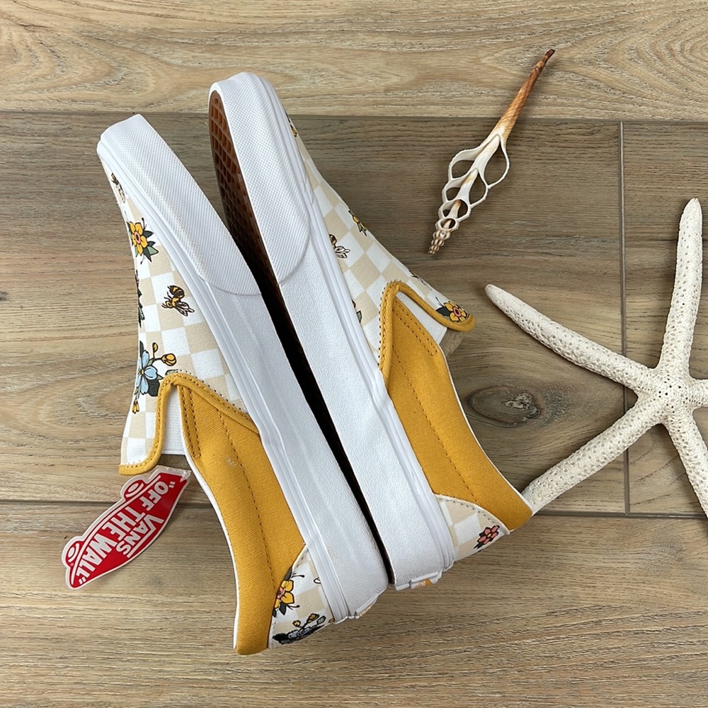 🌴🔆VANS- FLORAL EMBROIDERY SLIP ON’S MUSTERED YELLOW🔆🌴 - Picture 5 of 13